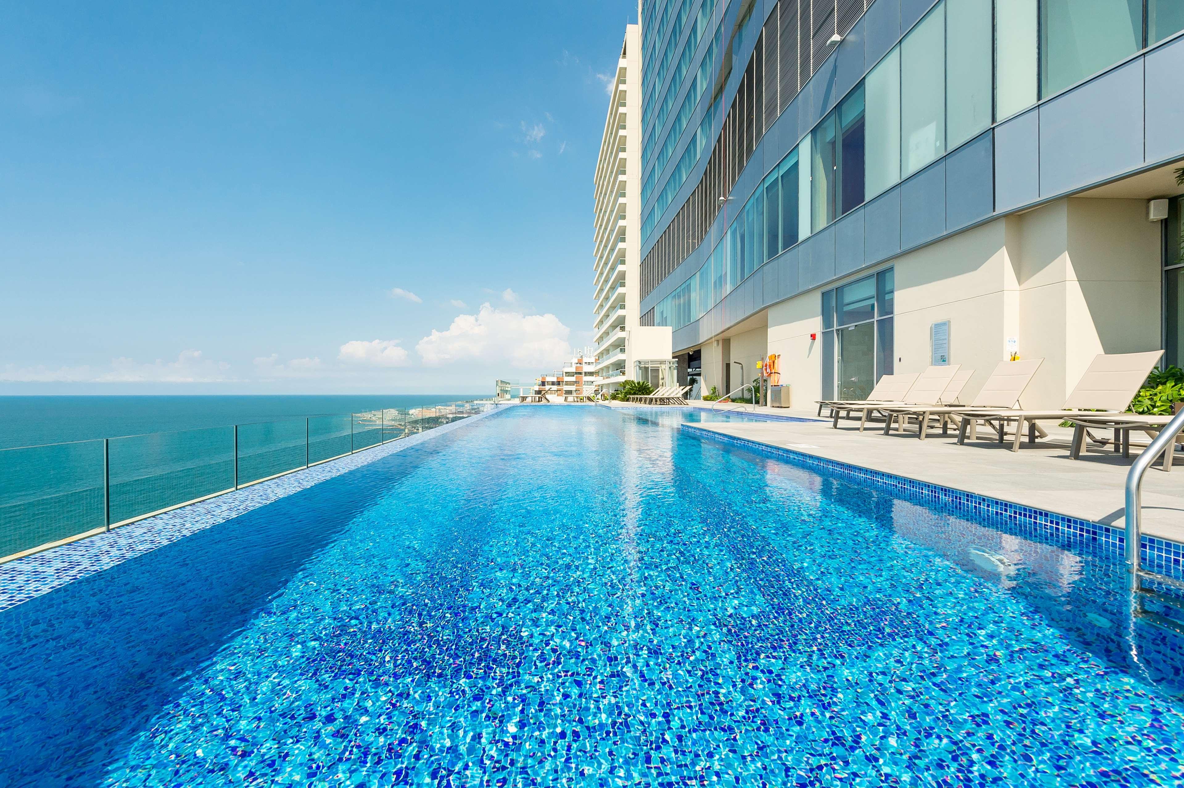 Hotel Hyatt Regency Cartagena Esterno foto Infinity pool at the hotel